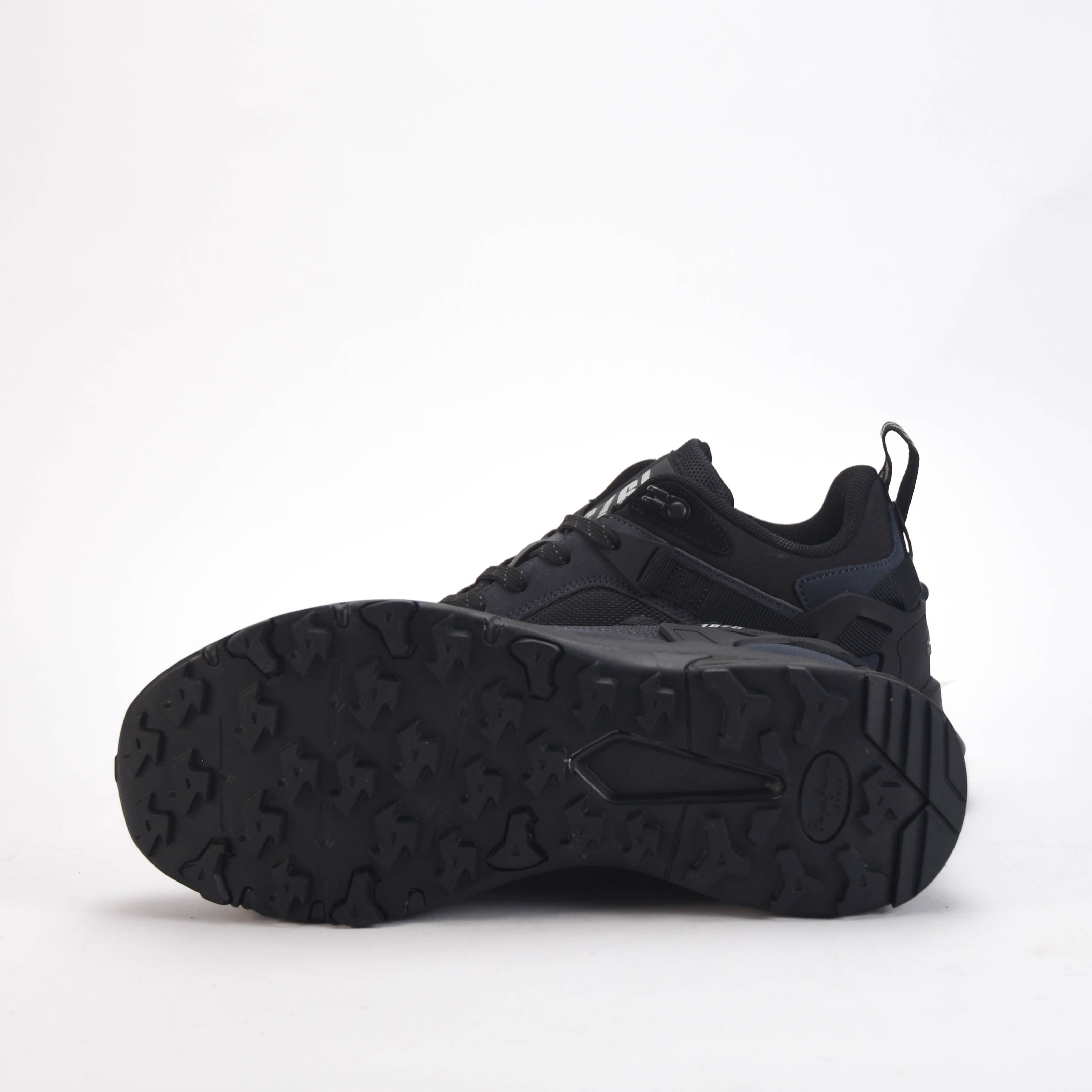 Pepe Jeans SHOES. PMS60032-999