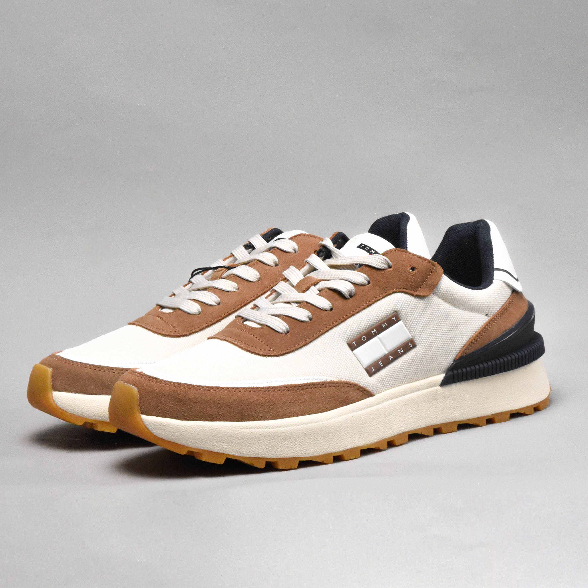 TOMMY HILFIGER TJM Technical Runner Sneakers - EMOEMO-1537 - Image 16