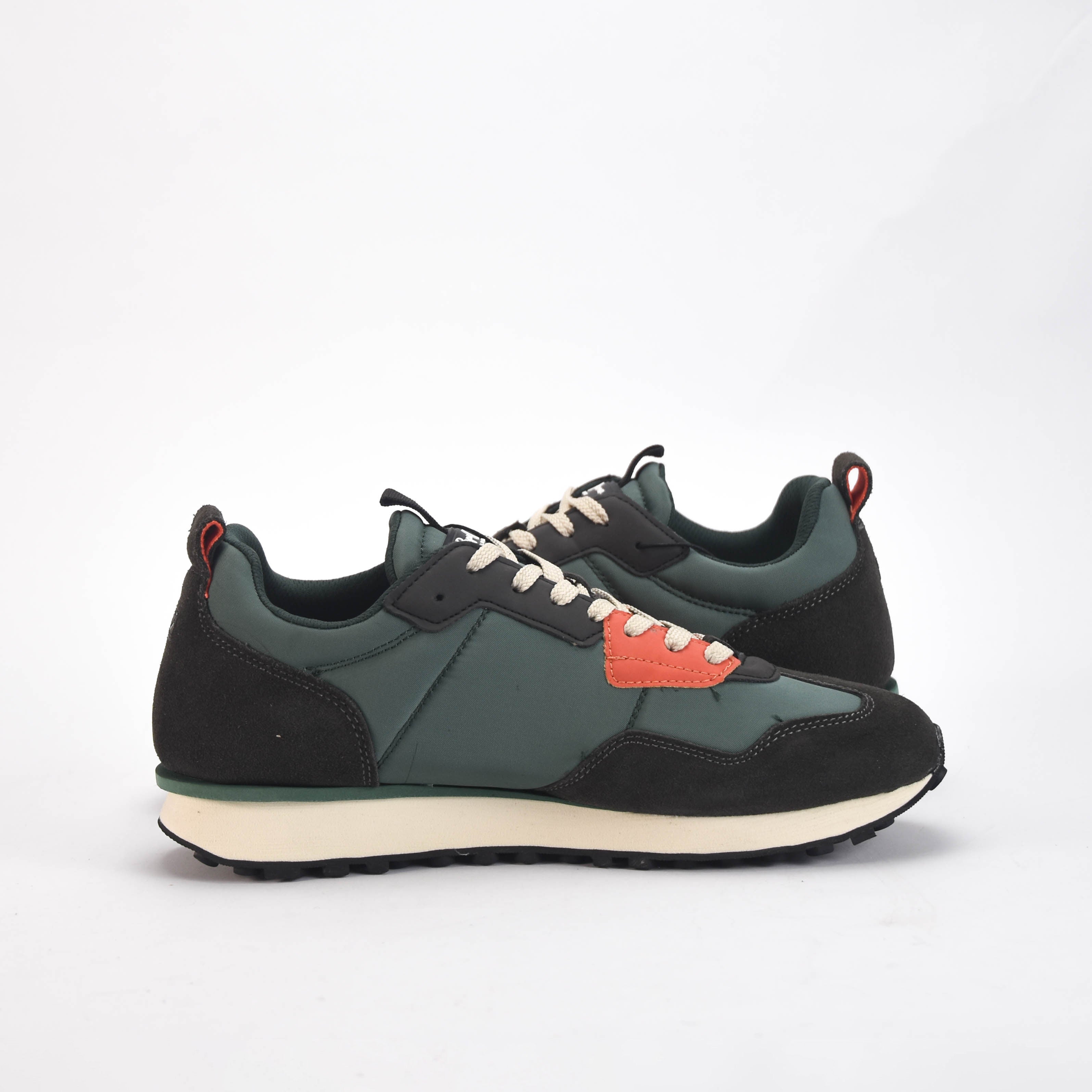 Pepe Jeans SHOES. PMS60025-682