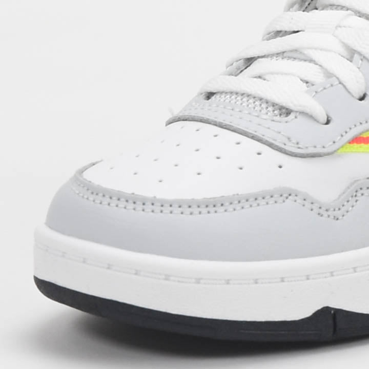 Reebok BB4000 2 Little Kid. 100201831