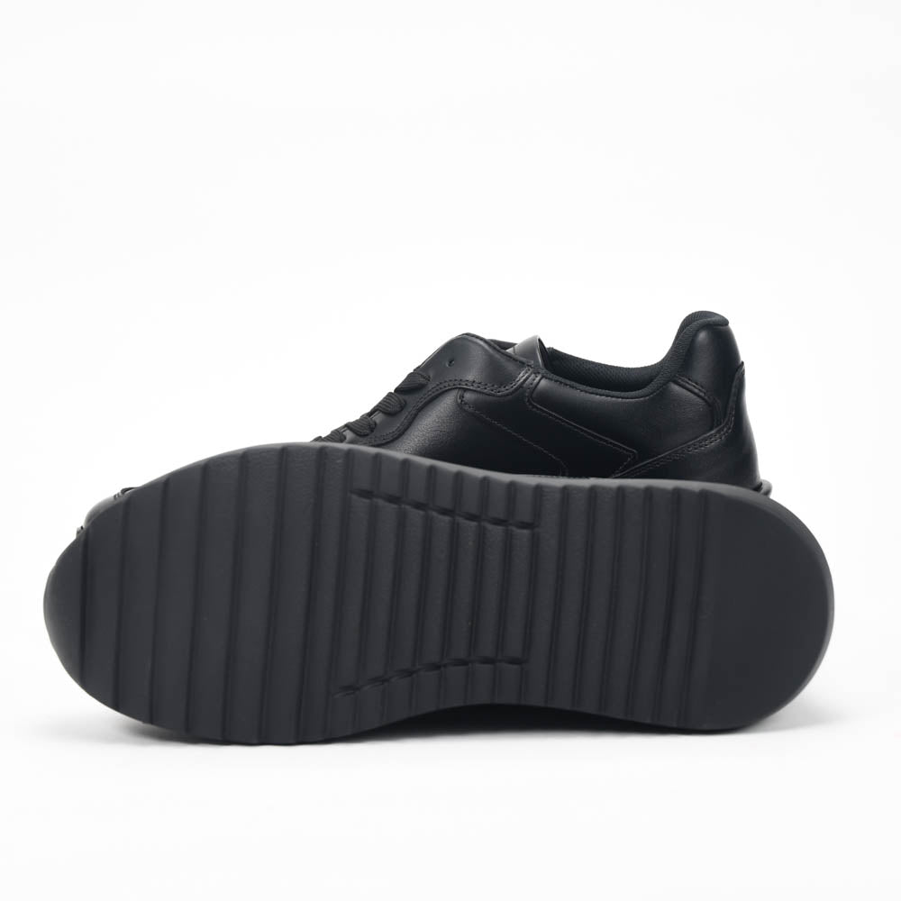 Harmont And Blaine Sneakers Leather Black. EFM252.070.1B0.11