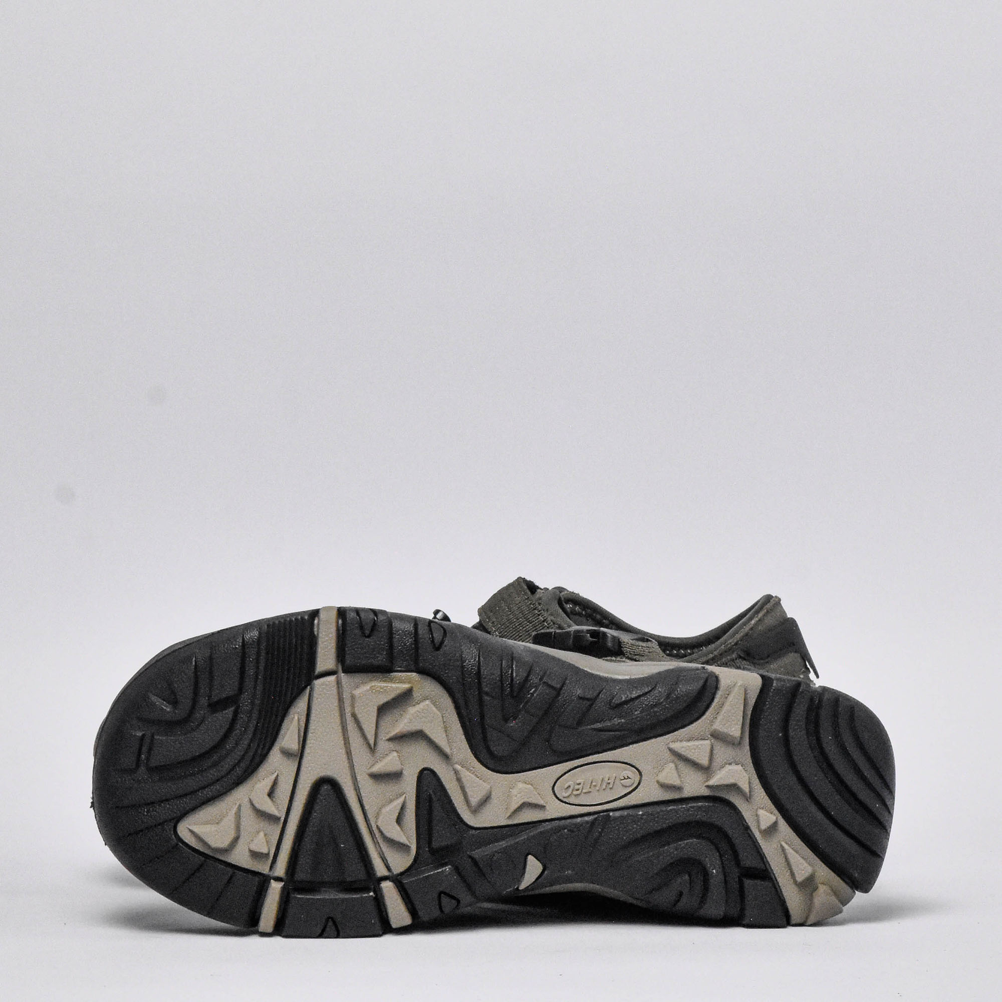 Shaol Bay Sea Turtle-Taupe. O014424